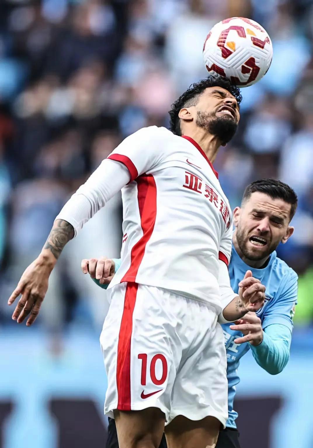 包含精湛技艺！中超球员战场上展现风采的词条