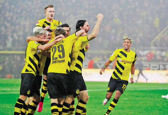 华体会官方-包含多特蒙德主场取得胜利,追逐榜首位置的词条