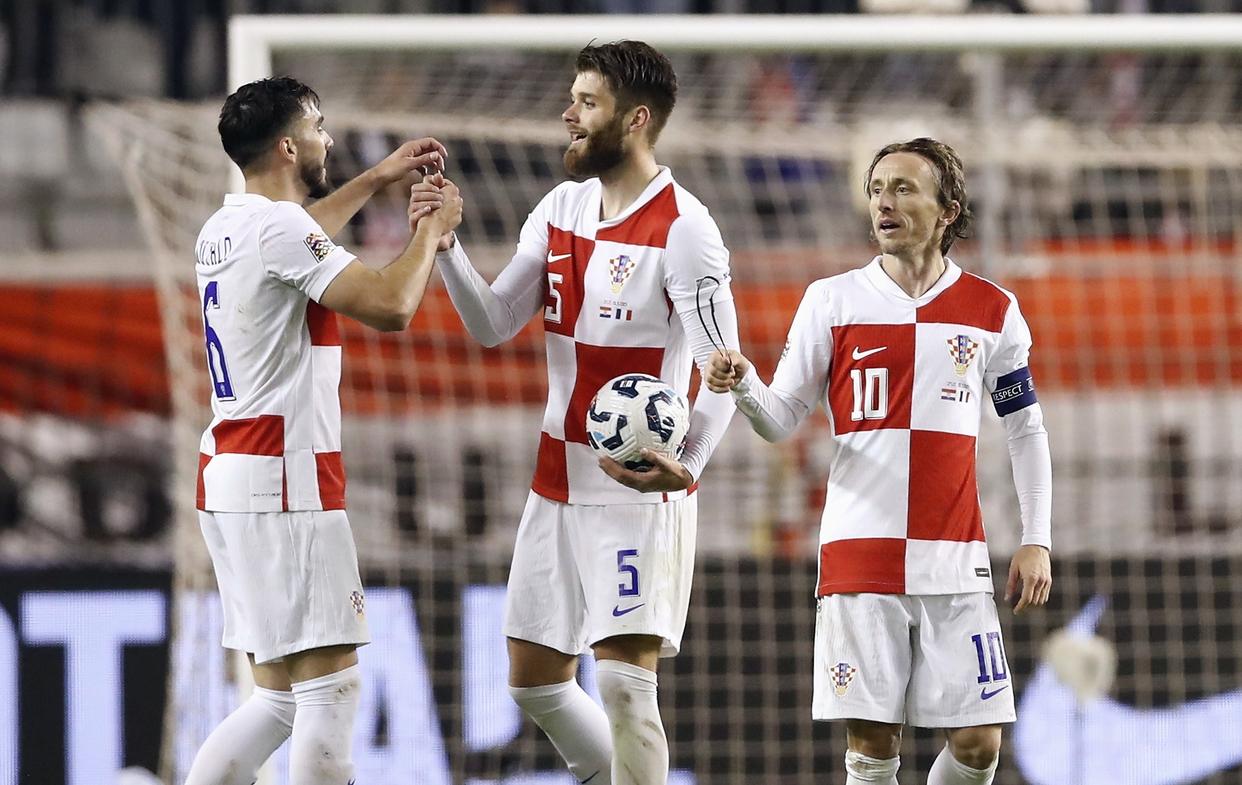 华体会链接-包含克罗地亚队在欧预赛中实现惊天逆转，力挫对手的词条