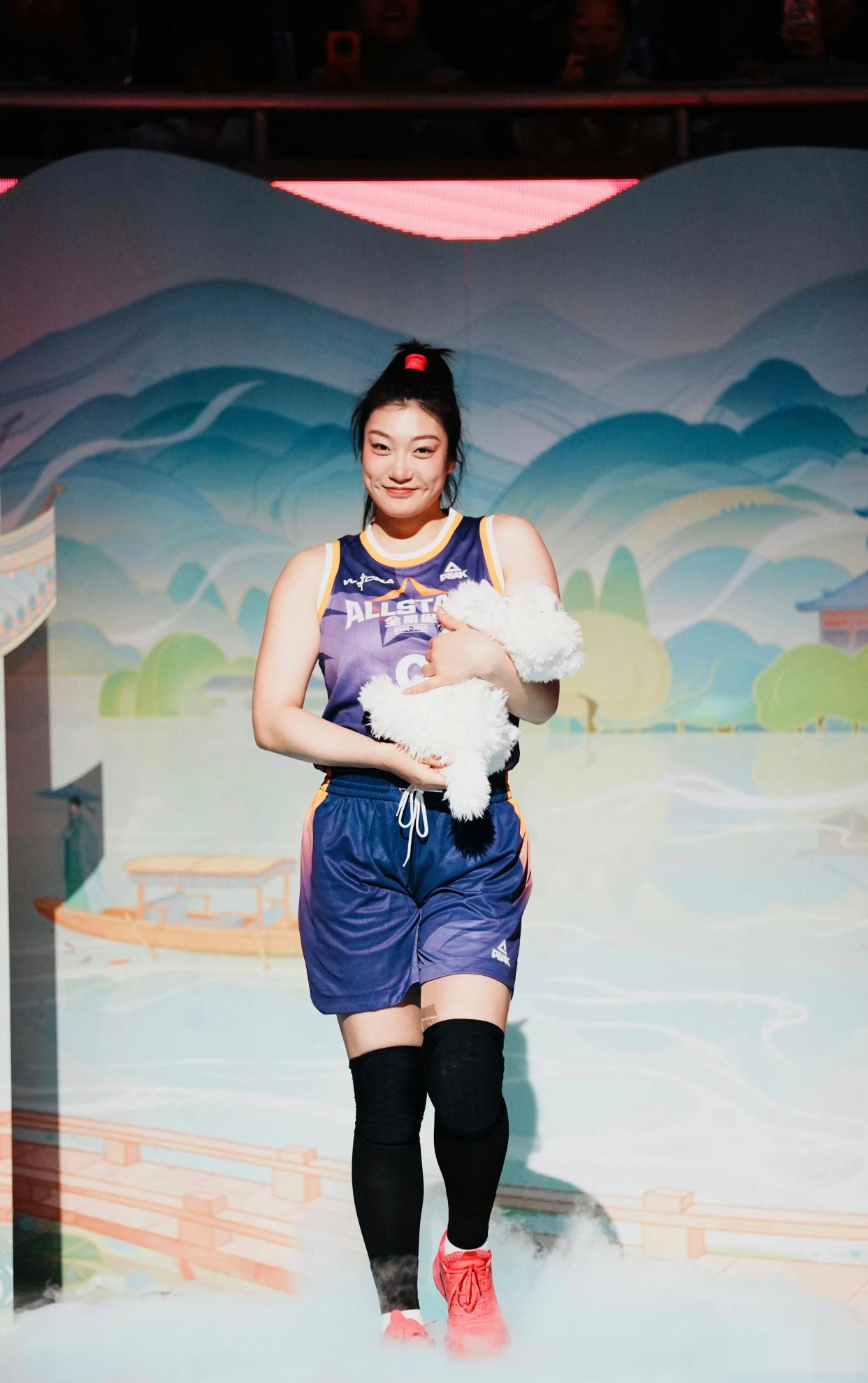 关于铿锵玫瑰！运动员优雅斩获金牌的信息