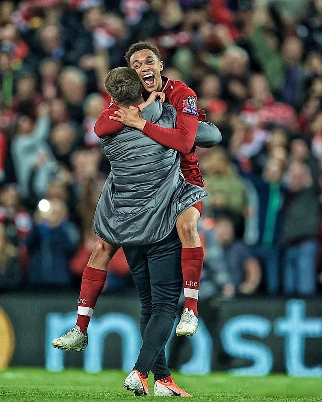 华体会投注-关于利物浦利矯独占，成功晋级欧冠半决赛的信息