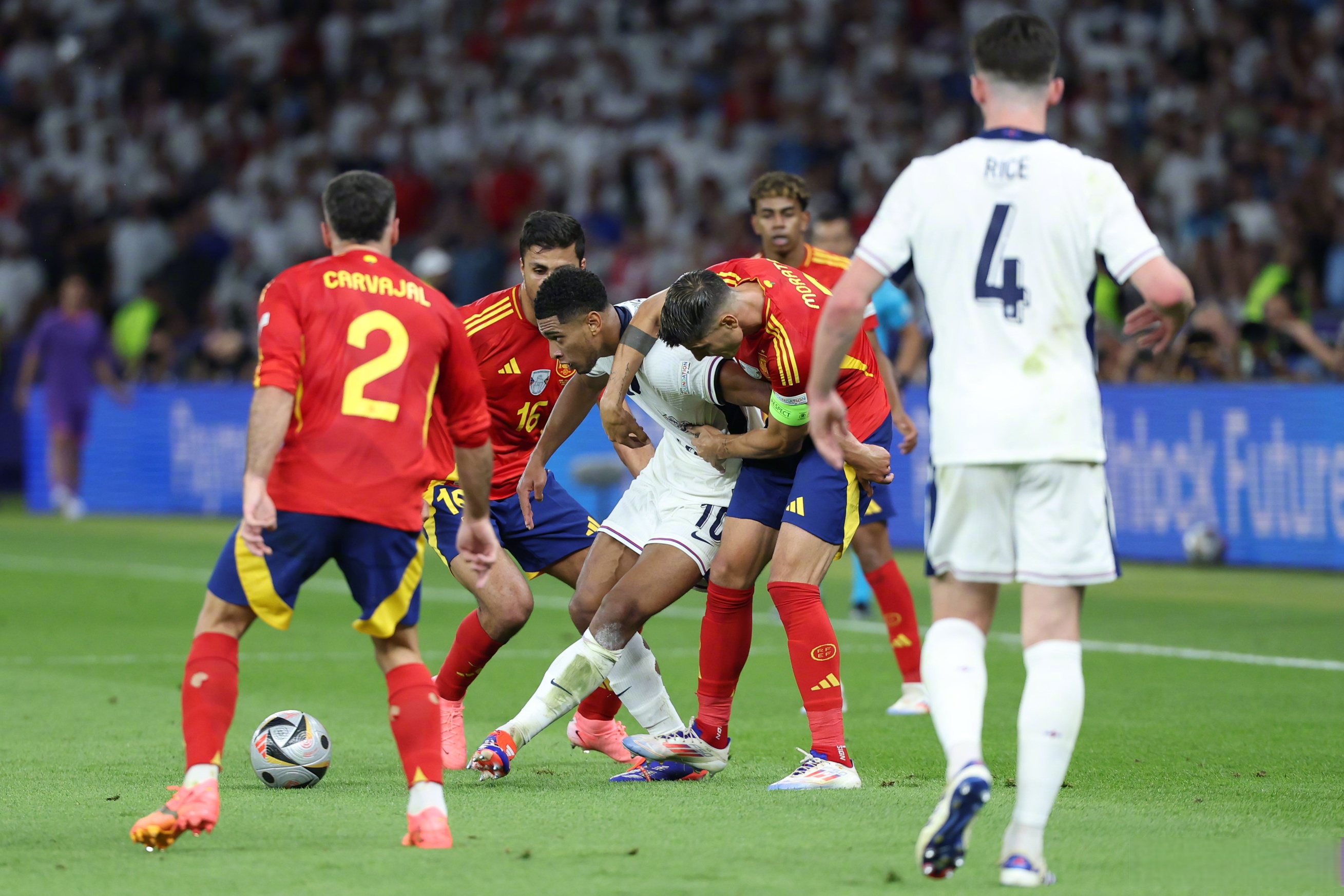 华体会app-欧洲国家足球赛令人期待，精彩瞬间不容错过