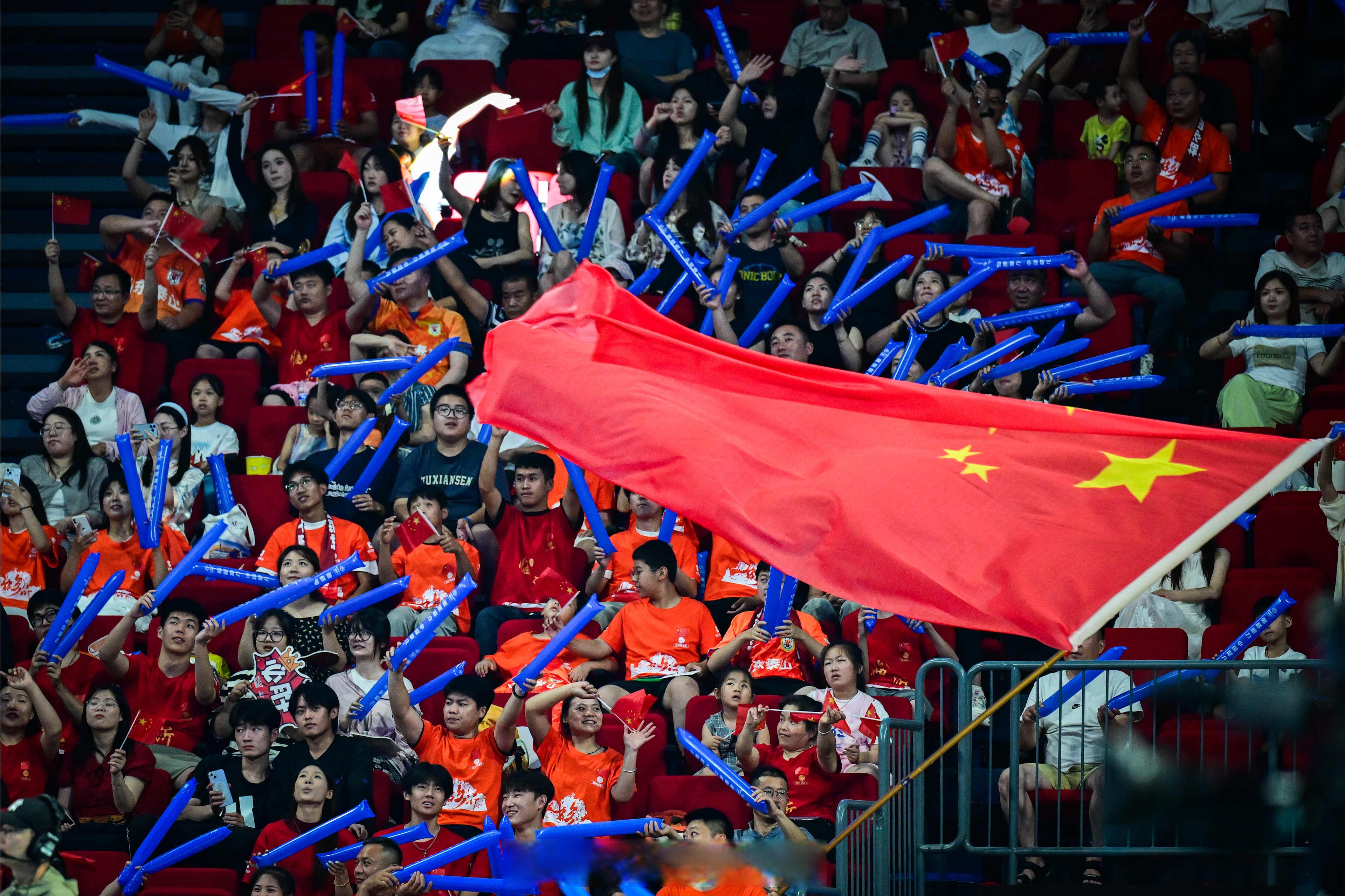 华体会投注-足球明星助力团队取得辉煌胜利