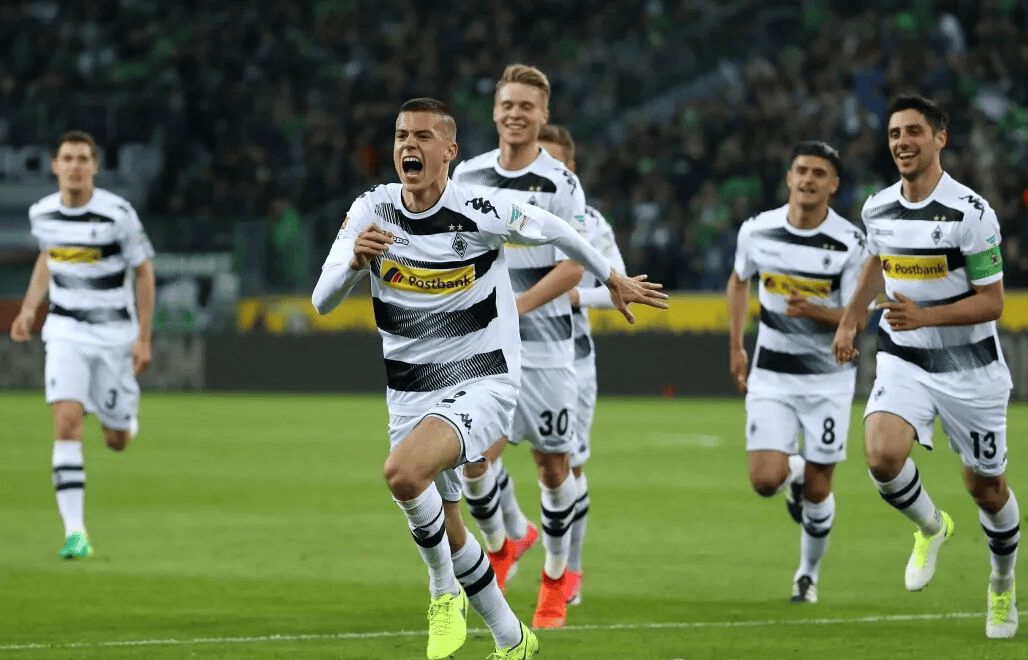 华体会app下载地址-包含斯图加特主场击败门兴格拉德巴赫，豪取胜利的词条