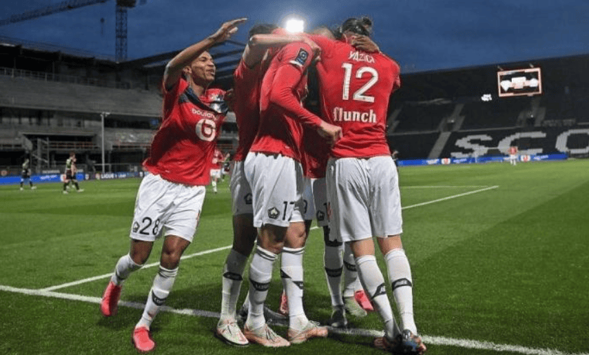 华体会官方-包含巴黎FC势如破竹，登顶法甲赛场的词条